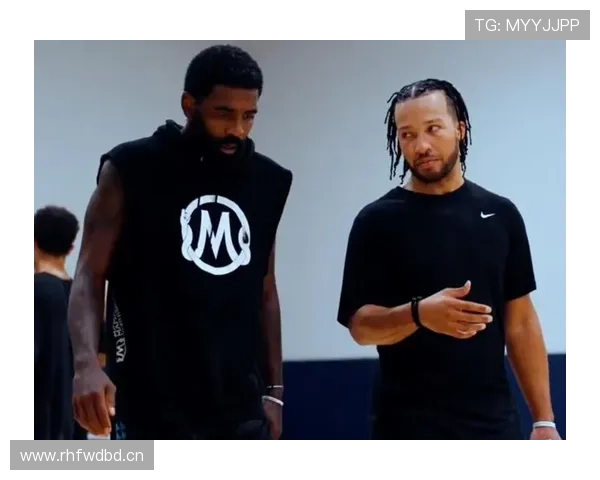 欧文训练完直接去纹身店，这自律和放纵切换得也太丝滑了